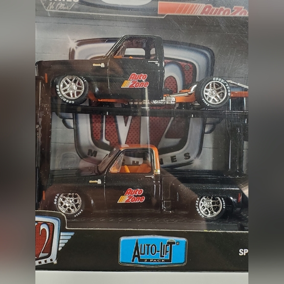 Autozone Collectible Chevrolet truck - Picture 2 of 4